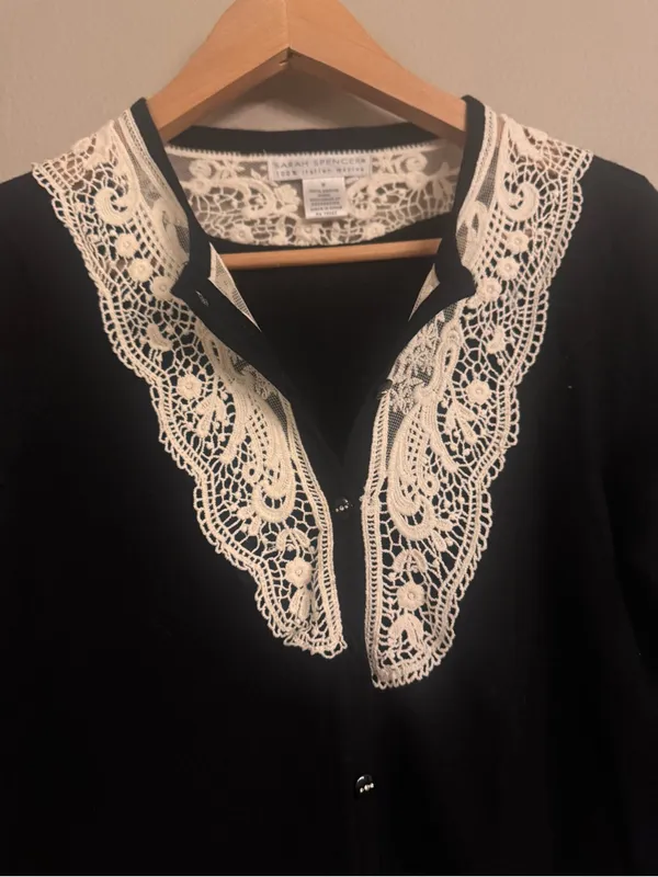 SARAH SPENSER Cardigan with White Lace‎ Trim - Image 3