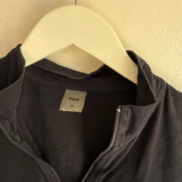 TNA Top Aritzia Crop - Image 3
