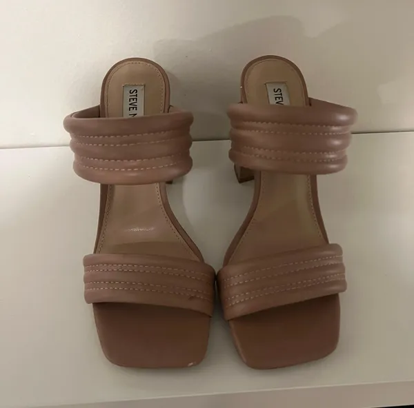 Steve Madden Nude  Heels - Image 5