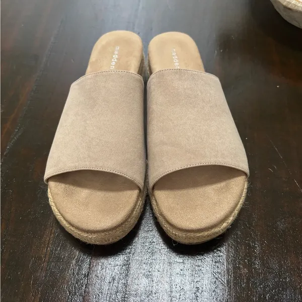 Madden Girl Tan Espadrille Slides - Image 3