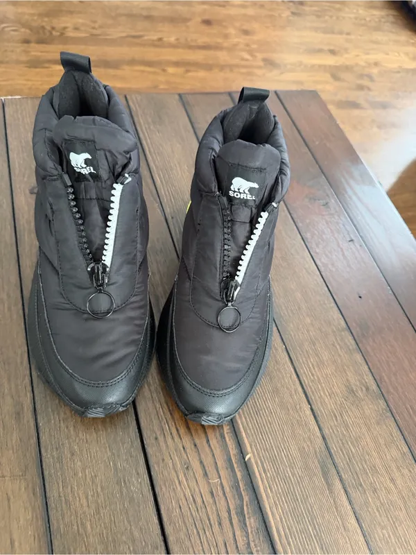 SOREL Out N About III Puffy Waterproof Boots Size 11 - Image 6