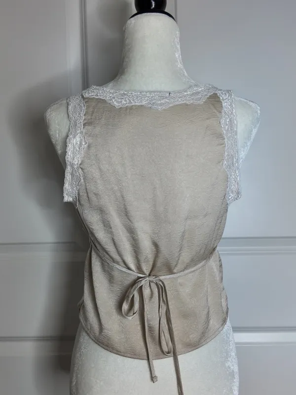 One Clothing Satin & Lace Tank Top Ivory Size M - Image 2