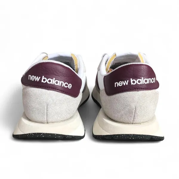 New Balance 237 in White and Burgandy Women’s Size 10 - Image 4