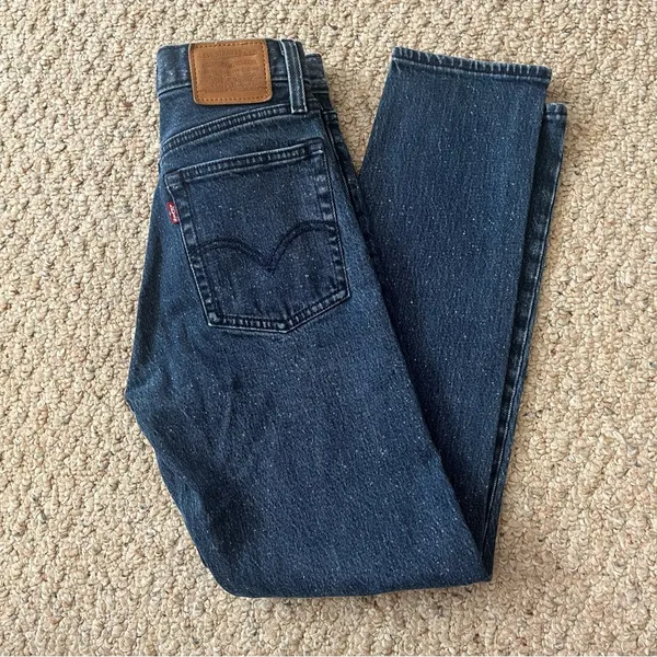 LEVI’S Denim Wedgie Blue Jeans Size 26 - Image 8