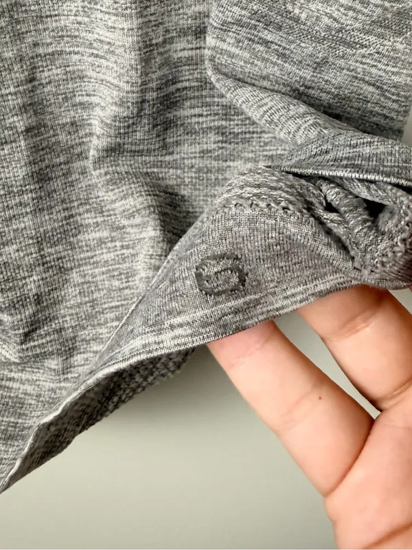 Lululemon Swiftly Tech Long Sleeve Crew size 6 in grey - Image 3