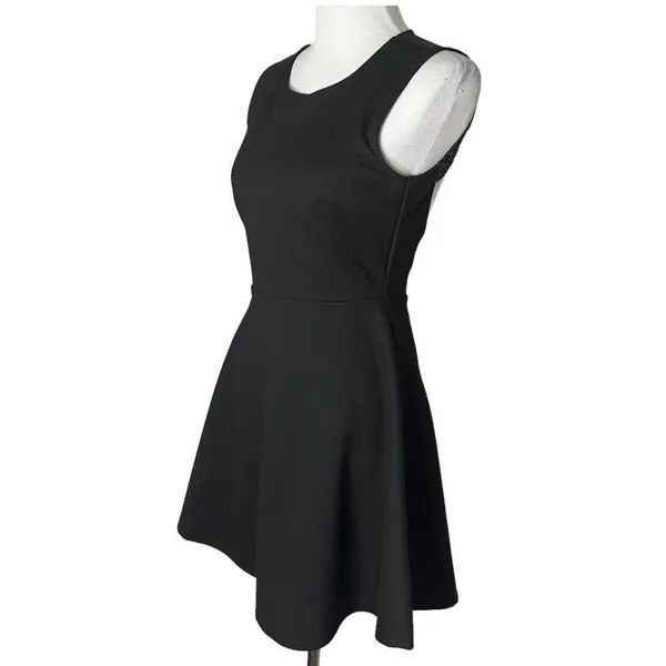 Lulus Women's Black Lace Open Back Skater Short Dress Size M Cocktail Fit & Flare - Image 6