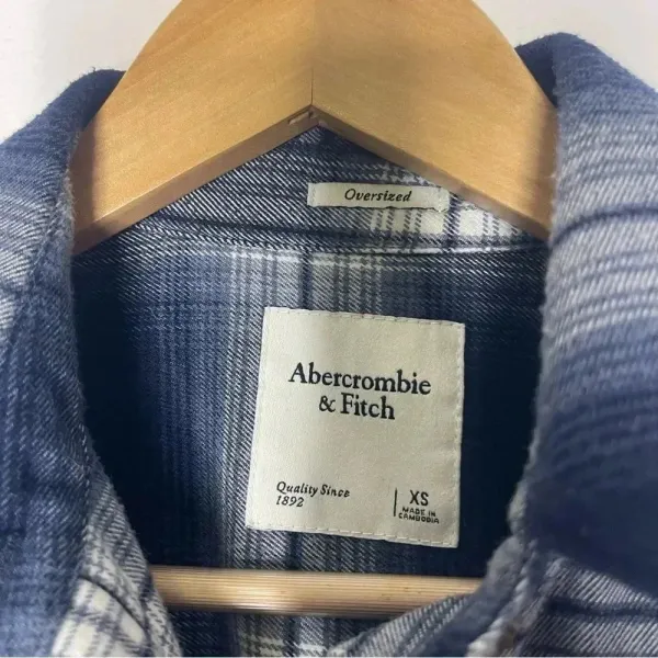 Abercrombie & Fitch Navy Plaid Flannel Women's Oversized Size XS - Image 2