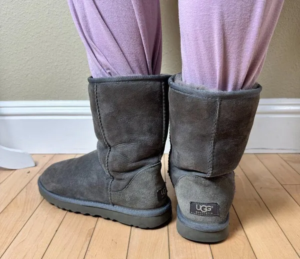UGG Classic Medium Tall Boot Grey Shearling Size 8 - Image 6