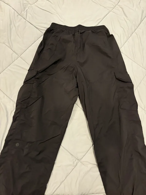 Lululemon Lightweight Cargo Mid-Rise Hiking Pant - Image 4