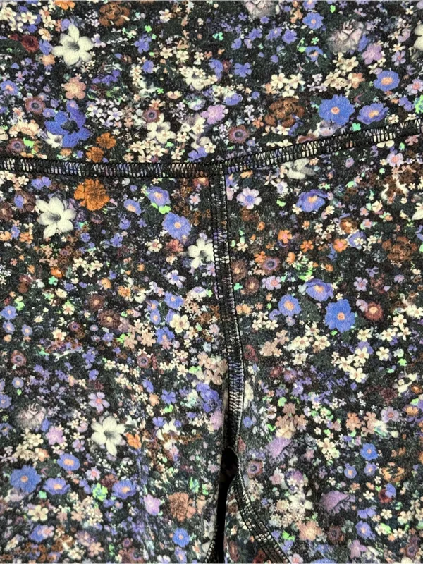 Lululemon Align High-Rise Shorts biker 8" Flower Burst Multi floral print nulu - Image 6