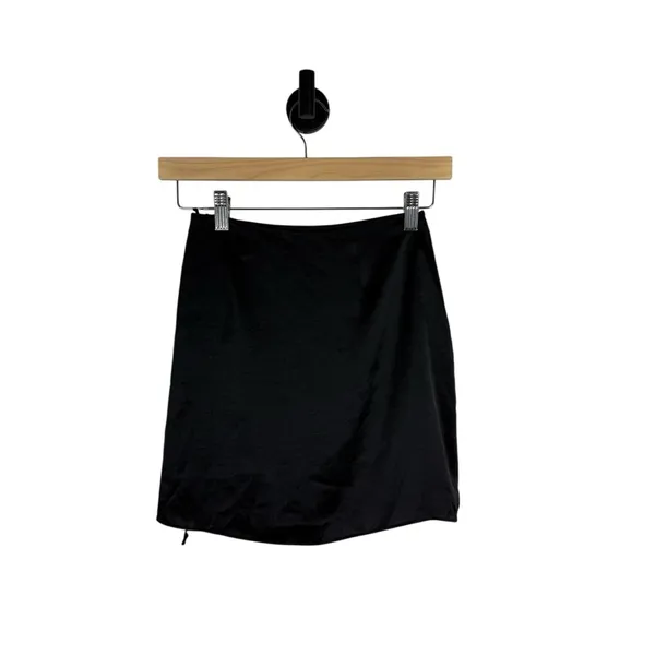 Wilfred by Aritzia Elixir Satin Mini Skirt in Black Size 00 - Image 5