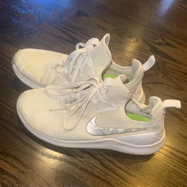 Nike White and Silver Sneakers - Image 4
