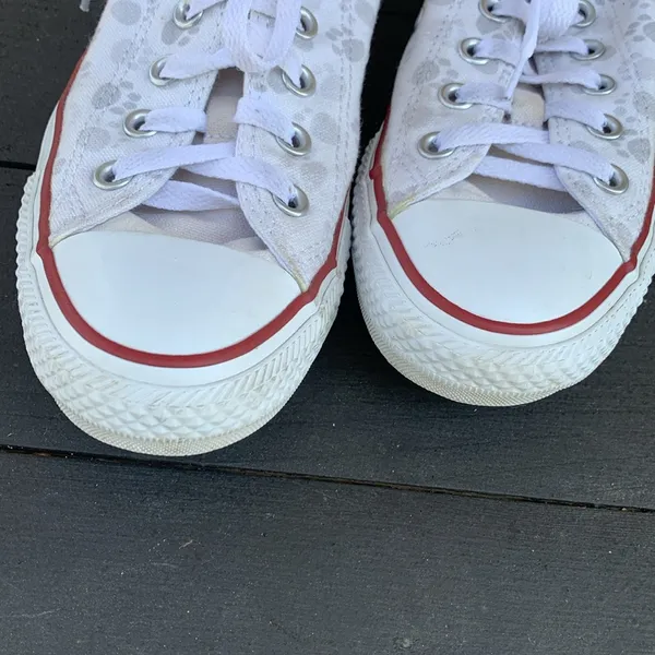 Converse Animal Print Low Top Sneakers Size 8 - Image 5