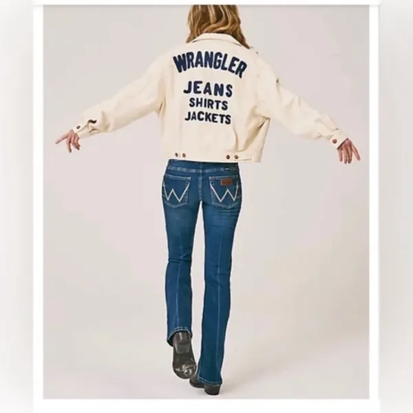 WRANGLER RETRO® MAE MID RISE BOOTCUT JEAN in Vivianna 11x30 - Image 2