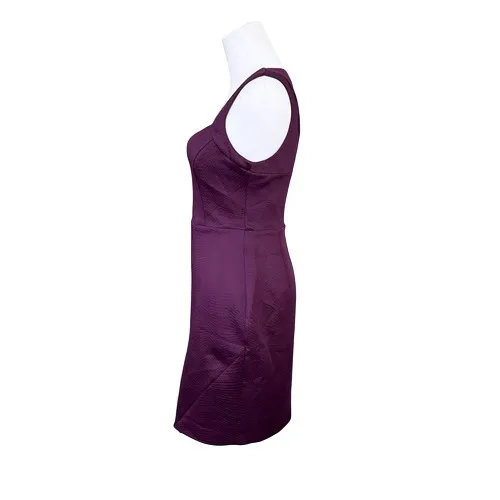 Guess Plum Purple Sweetheart Neck Sheath Dress Asymmetrical Scuba Embossed sz 2‎ - Image 3