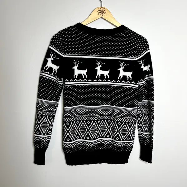 Old Navy Reindeer Faire Isle Crewneck Sweater - Image 5
