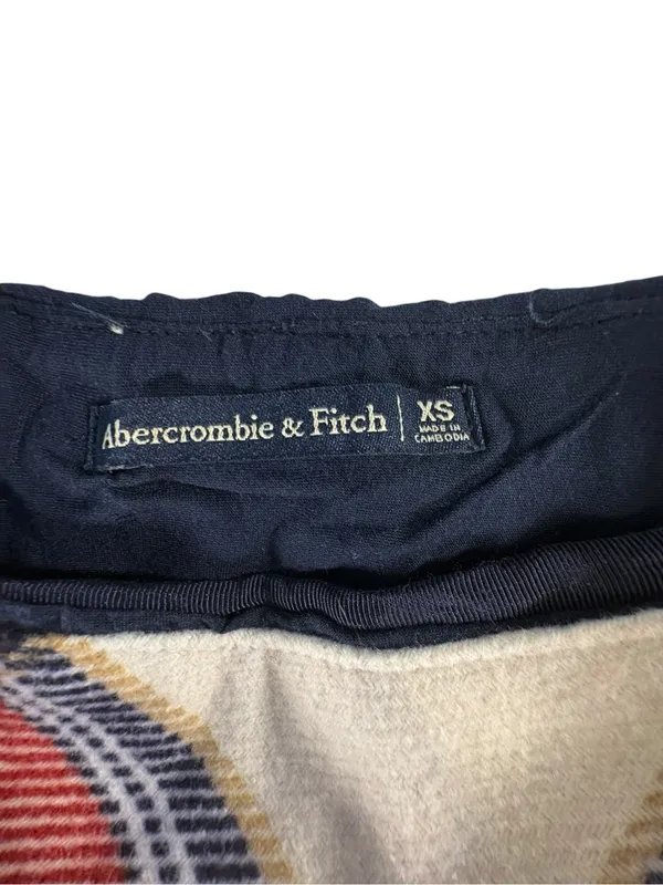 Abercrombie & Fitch Plaid Mini Skirt XS Red Cream Tartan Preppy Holiday - Image 4