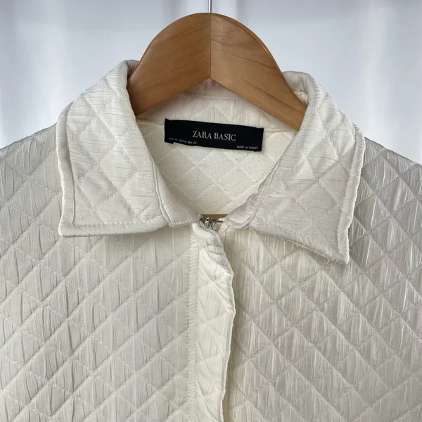 Zara Diamond Full Zip Cropped Drawstring Jacket in‎ Ivory Size Medium - Image 5