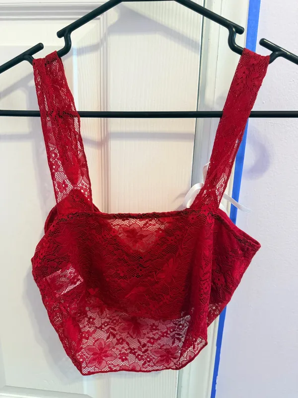 SHEIN red lace skirt set - Image 3