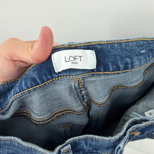 LOFT Outlet High Rise Flare Crop Jeans Blue Button Fly‎ Raw Hem Size 6 - Image 3