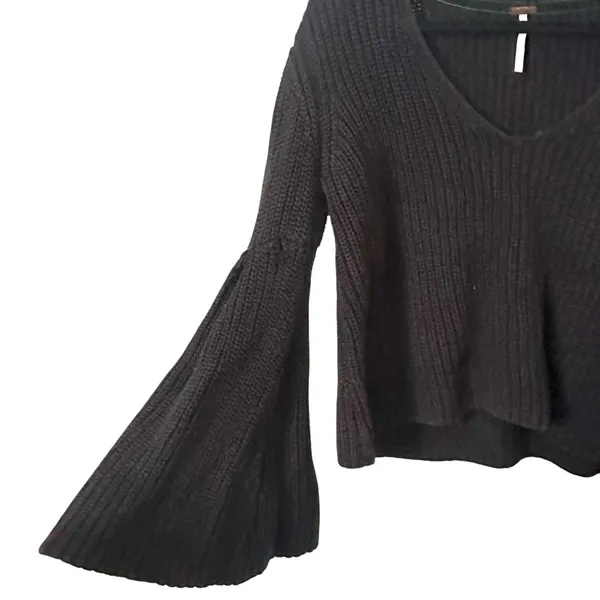FREE PEOPLE Damsel Flare Sleeve Ribbed Knit Sweater Black‎ Small - Image 3