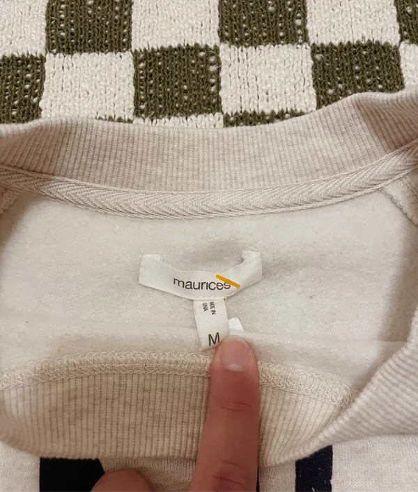 Maurice's Paris Crewneck Tennis White Women’s Medium Trendy - Image 3
