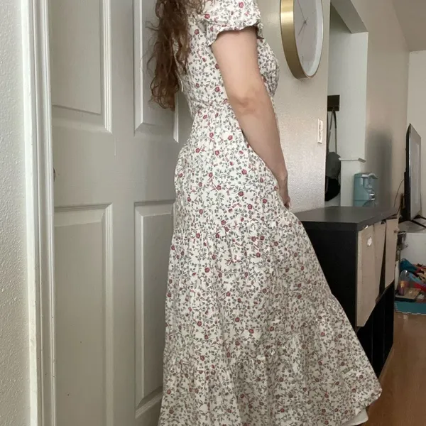 WAYF‎ Plaza Ditsy Floral Tiered Cotton Cut-Out Maxi Dress Sz Small Puff Sleeve - Image 4