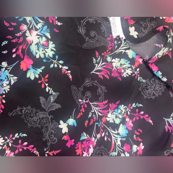 Scrubstar Black Floral Scrub Top - Image 3