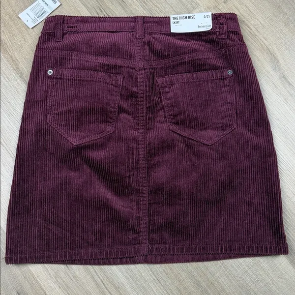 NWT‎ Kensie Burgundy Corduroy High Rise Mini Skirt Size 0/25 - Image 2