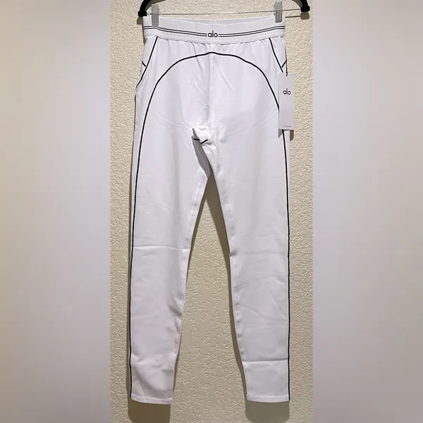 NEW Alo Yoga Airbrush High Waisted Heart Throb White/Black Legging Size L - Image 6