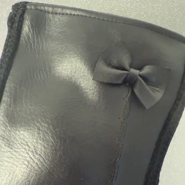 Lady Faux Leather Gloves - Image 4