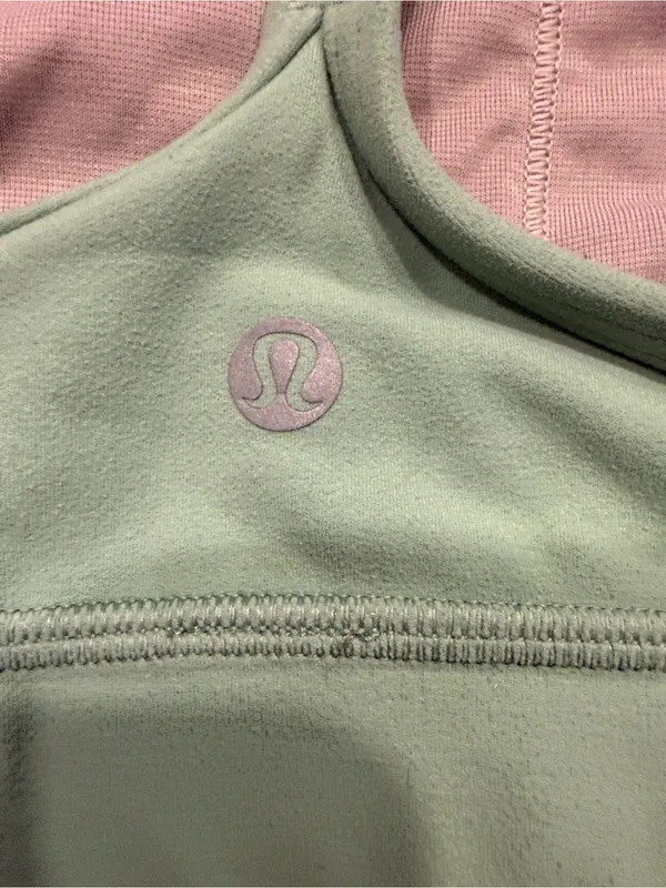 Lululemon Glow y bra nulu light support size 6 - Image 3