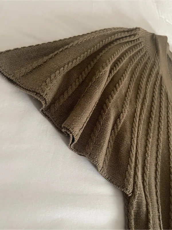 Calvin Klein Cable Knit Pleated Butterfly Sleeve Dress - Like New - Image 8