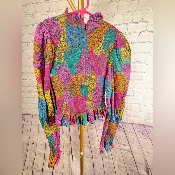 Farm Rio Women's Rainbow Mix Printed Mock Neck Crop Top || small - Image 13