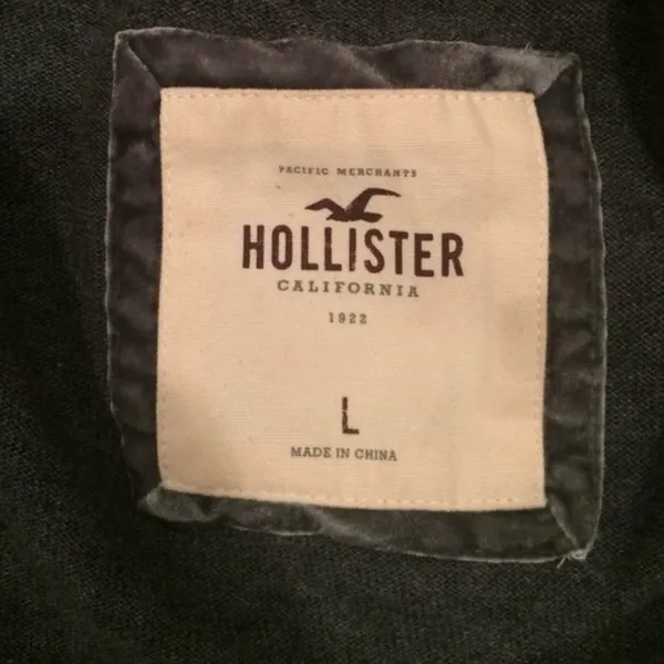 Hollister Co. VTG 2000s Women’s Preppy Dark Grey Open Ruffled Cardigan — LARGE - Image 2