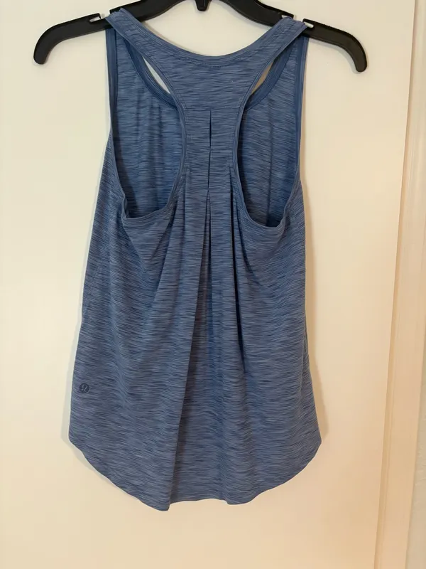 Lululemon tank top - Image 2