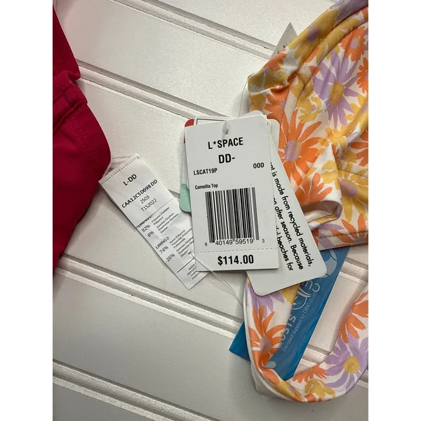 NWT Lot of 3 Bikinis L Space Camellia Top & Cupshe Fresh Cherry Set Size L DD - Image 5