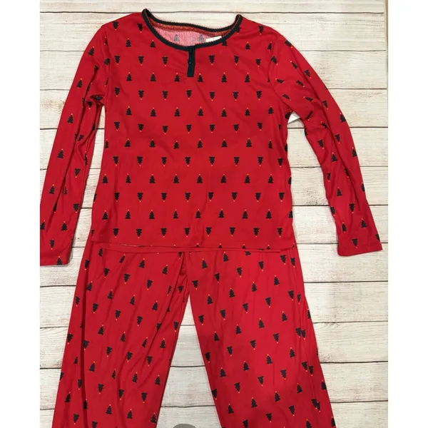 NWT Roudelain red long-sleeve Christmas Theme pajama set - Pants And Top Medium - Image 2