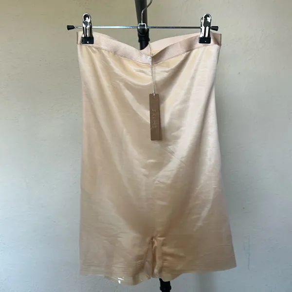 Skims Barely There Shaperwear High Waist Shortie‎ In Sand size M - Image 2