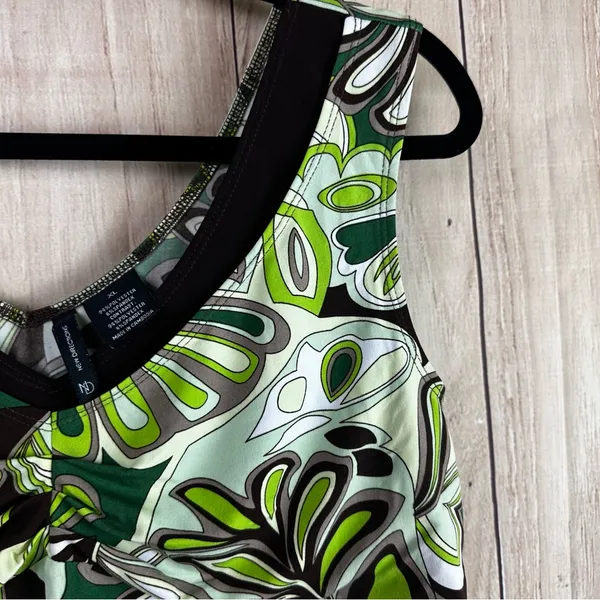 New Directions Y2K Green and Black Floral Tank Top - Image 6