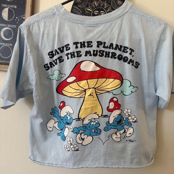 Boutique Smurf Mushroom Crop Top - Image 4