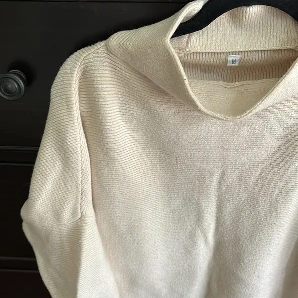 Ivory colored mock neck sweater Size M - Image 2