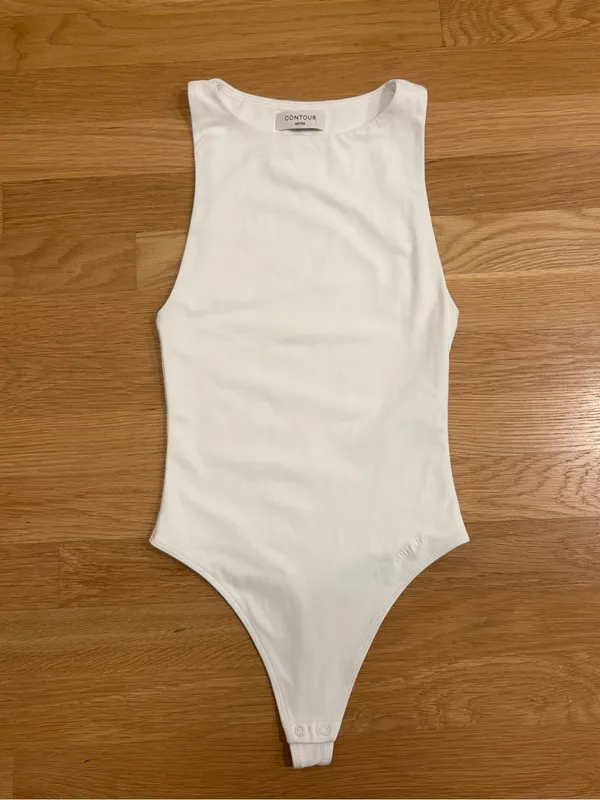 Aritzia Original Contour 90s Bodysuit White Size XXS - Image 4