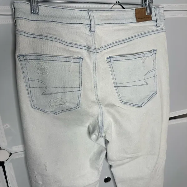 American Eagle Outfitters Mom Jeans Ripped High Waist Size 8 Short - Image 11