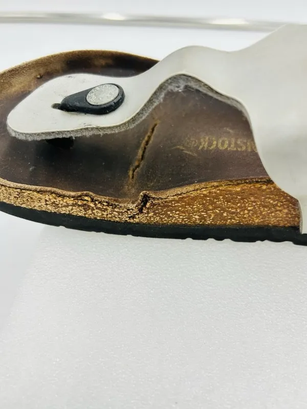 Birkenstock Gizeh Silver Metallic Thong Sandals Womens EUR 39 US 8-8.5 Regular - Image 6
