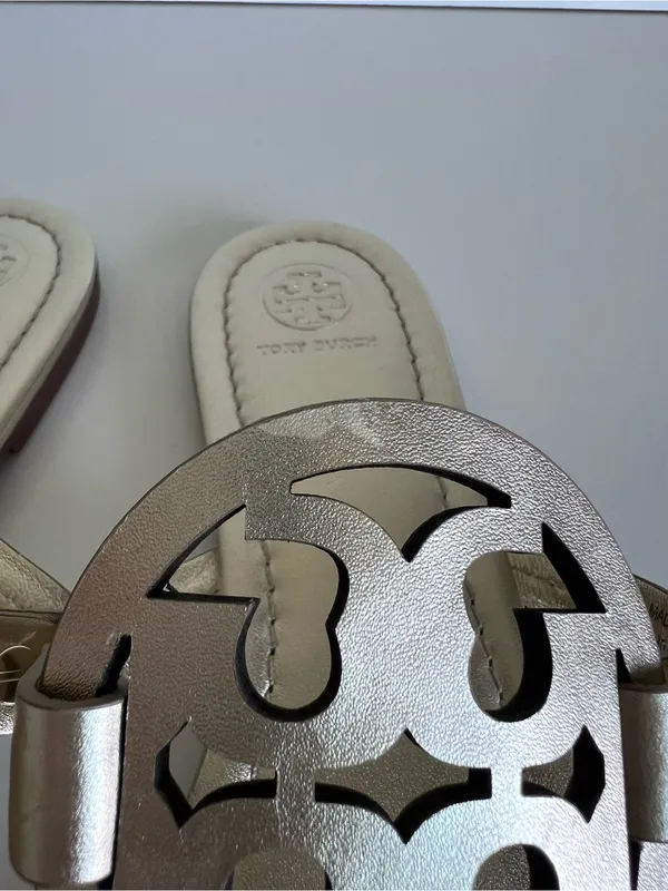 Tory‎ Burch Women's Miller Sandals Metallic Gold Logo Slides Thongs Leather - Image 3