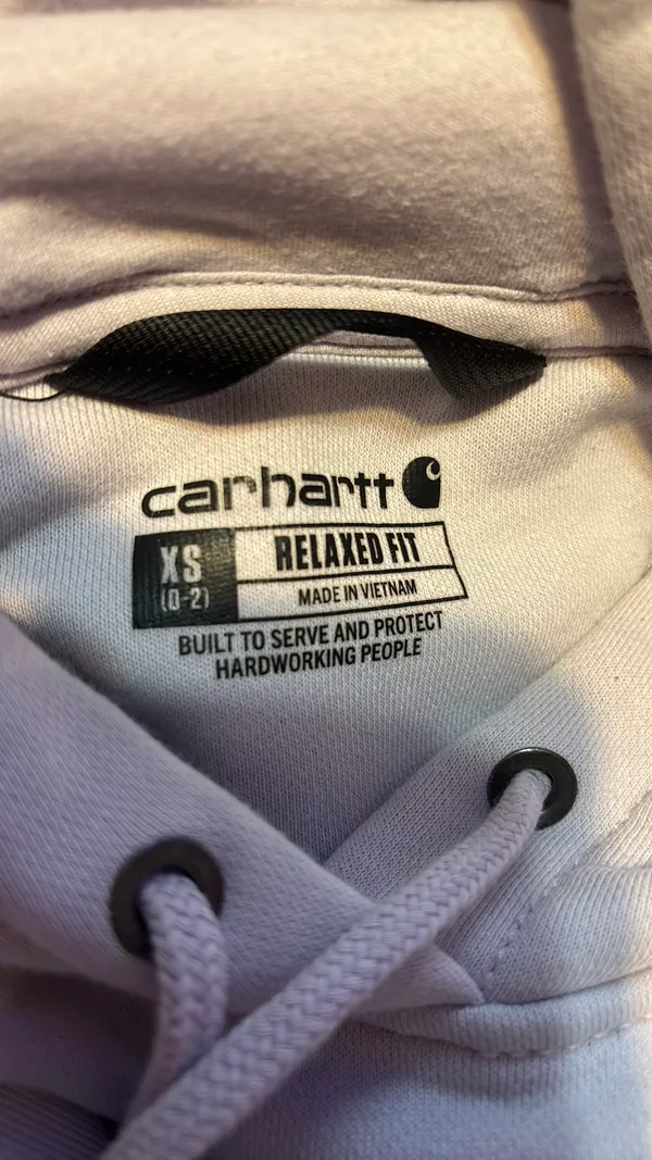 Carhartt woman’s hoodie - Image 4