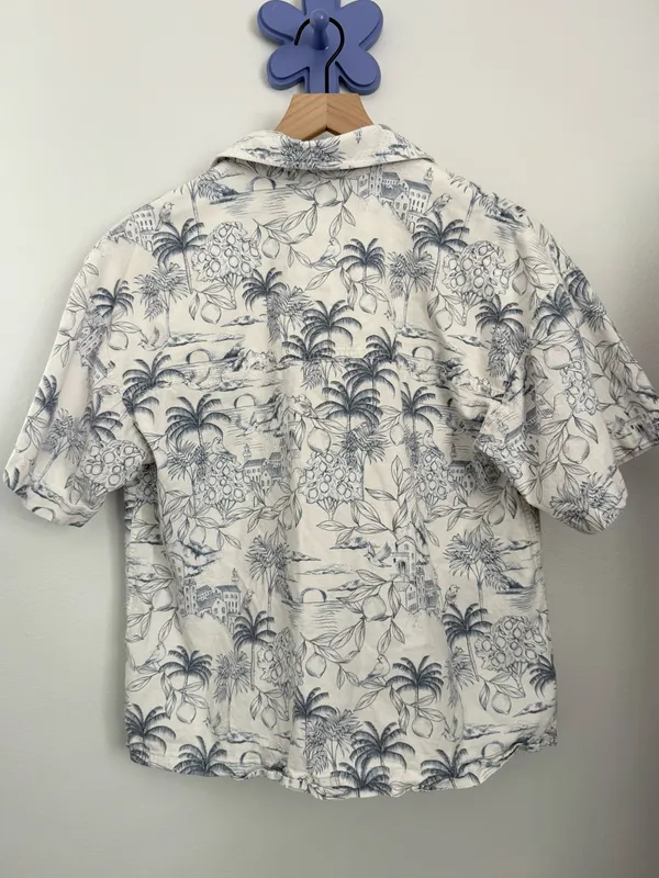Mistress Rocks Medium White Garden Relaxed Shirt Boxy Fit Linen Resort Palm - Image 4