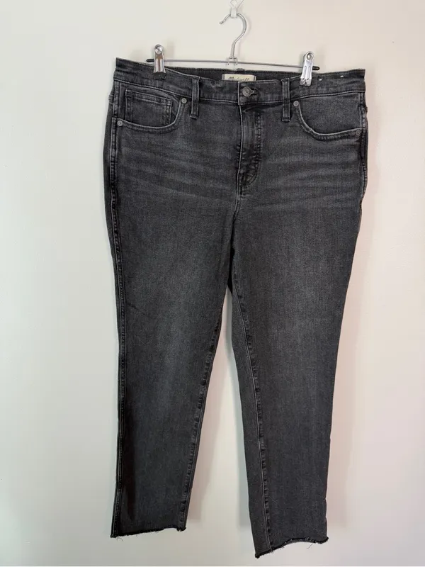 Madewell Stove Pipe Jeans 31 Armand Wash Black Faded - Image 2