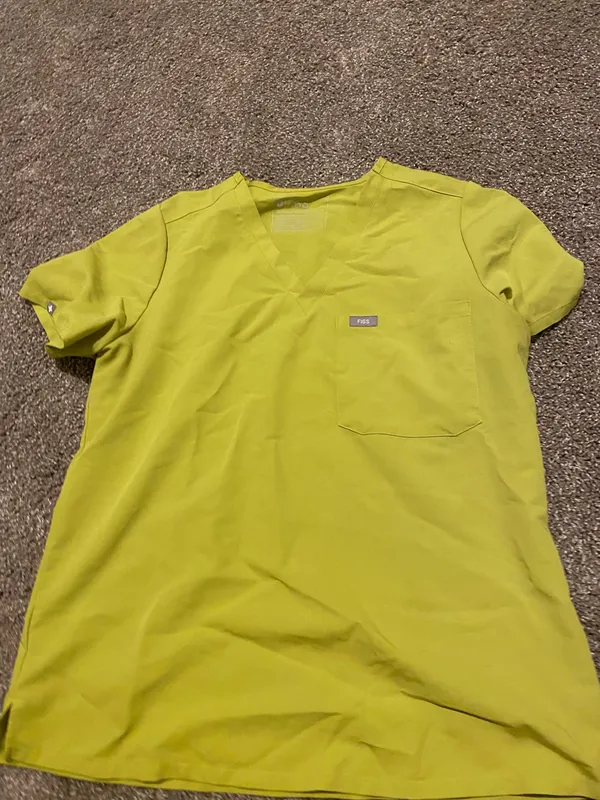 Green/yellow FIGS set: Jogger and top - Image 3